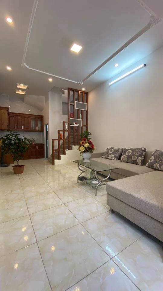 Cho thuê nhà nguyên căn ngõ 281 trương Định, 4 tầng x 34m2, 2 ngủ, 8.5 Triệu/TH - Ảnh chính
